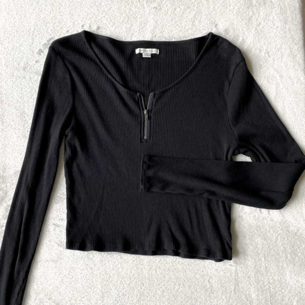 American Eagle black quarter zip long sleeve top